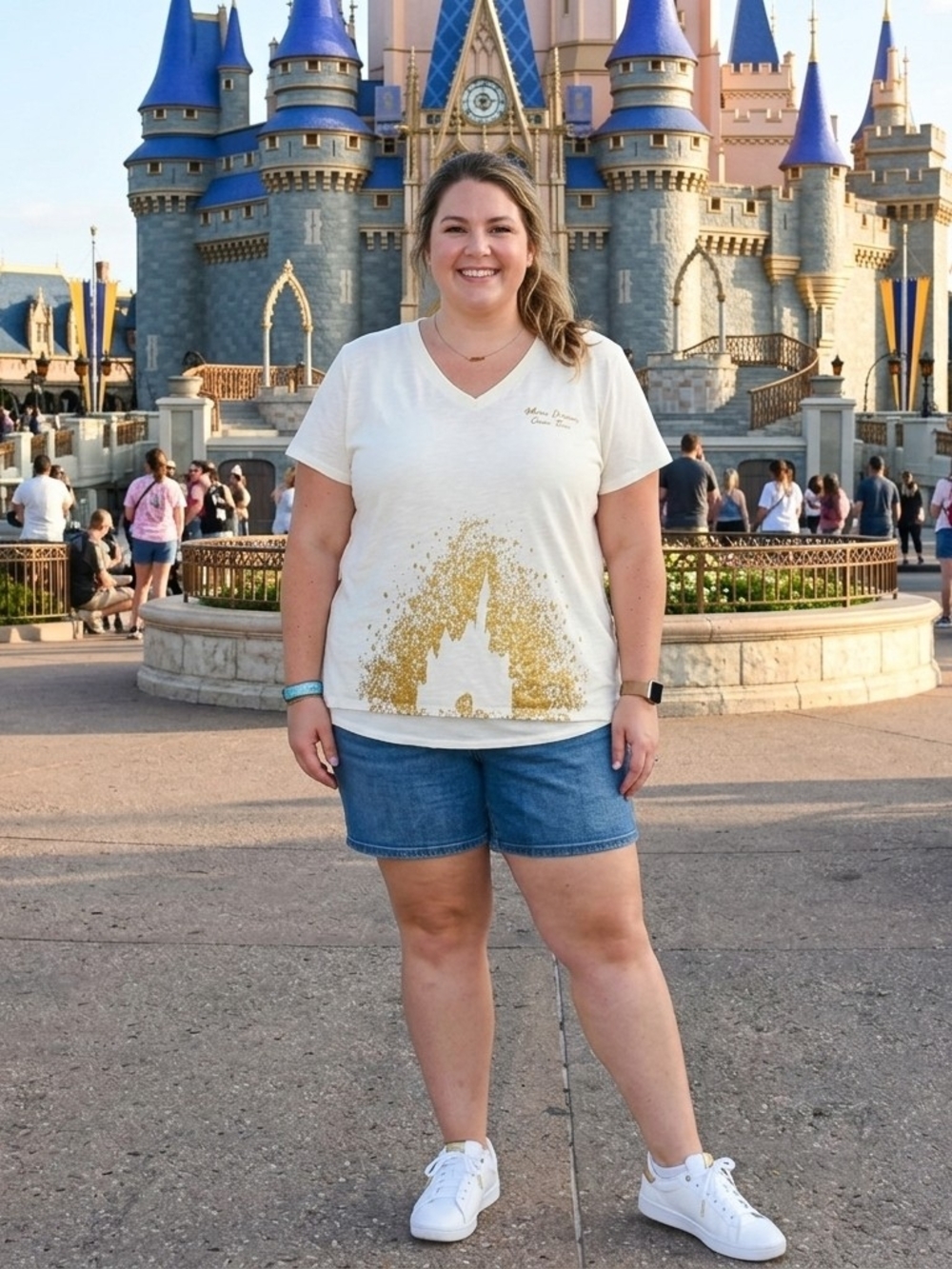 Disney Cinderella's Castle Cream & Gokd "Where Dreams Come True" Tee XXL